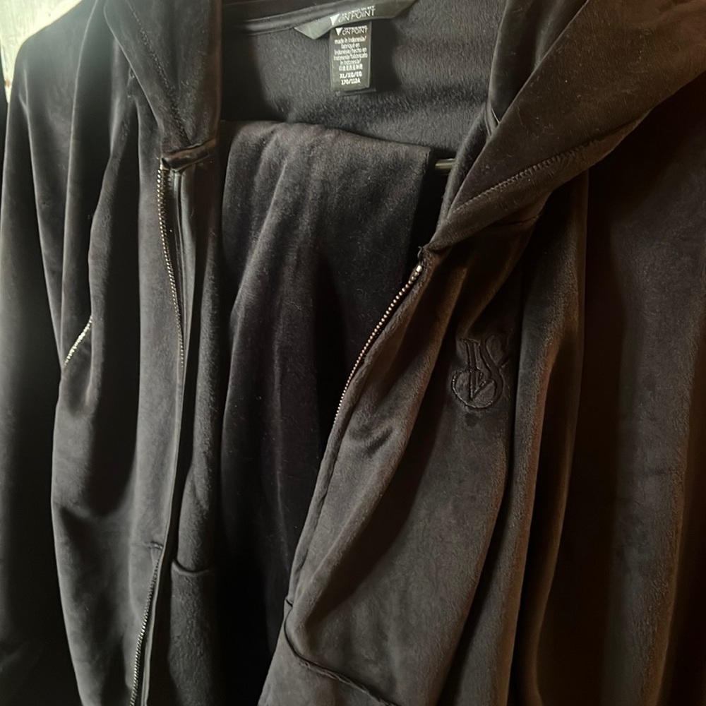 Velour Bling hooded Full zip Hoodie & matching pants Hoodie is XL pants L